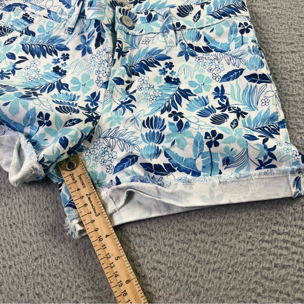 Tommy Bahama Denim Shorts Womens 27 White Blue Floral Tropical Beach Hawaiian - Picture 5 of 8